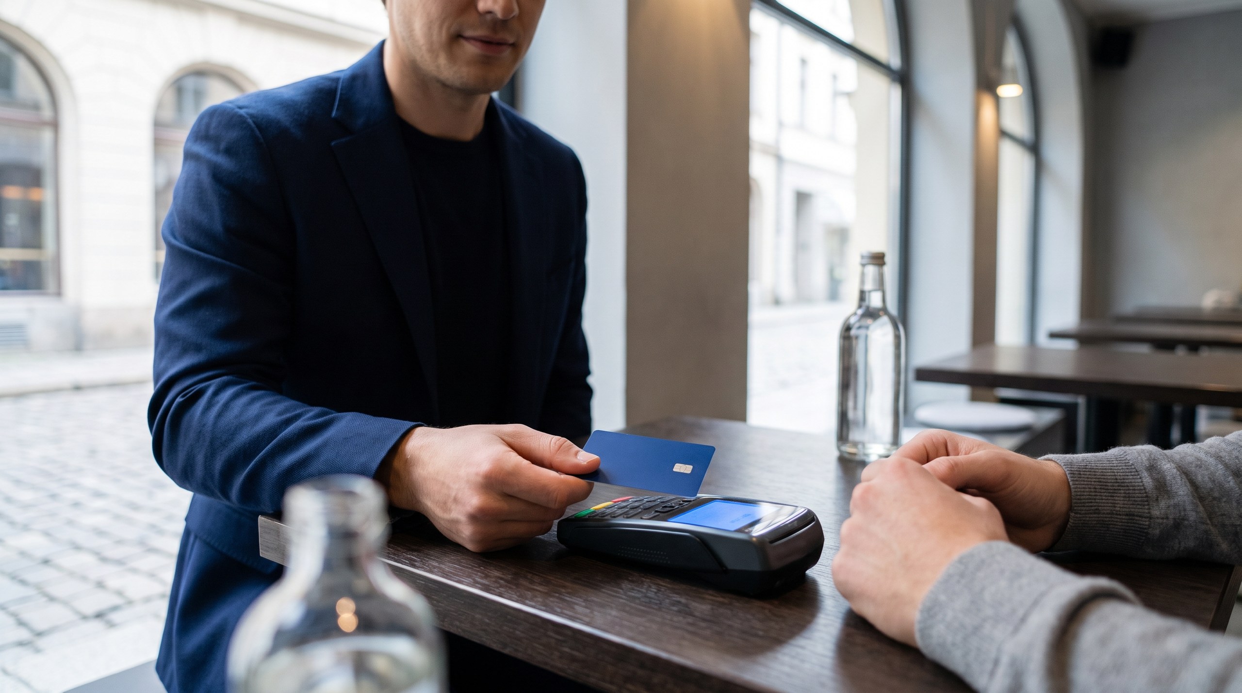 Visa Card 2026: Alle Kartentypen im Überblick — Debit, Charge, Revolving, Prepaid
